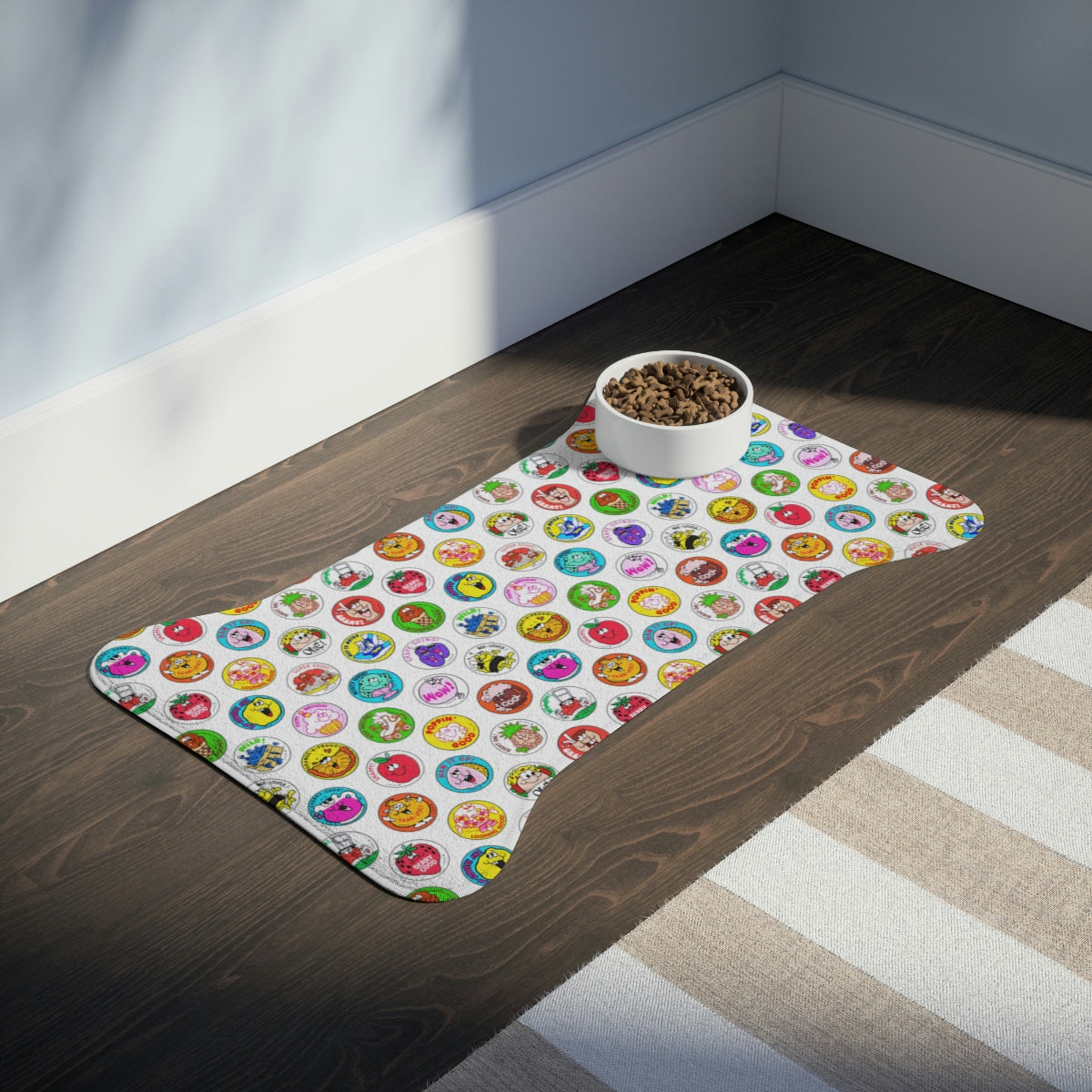 Cute Pet Feeding Mat — Non-Slip, Absorbent, Bone & Fish Shapes
